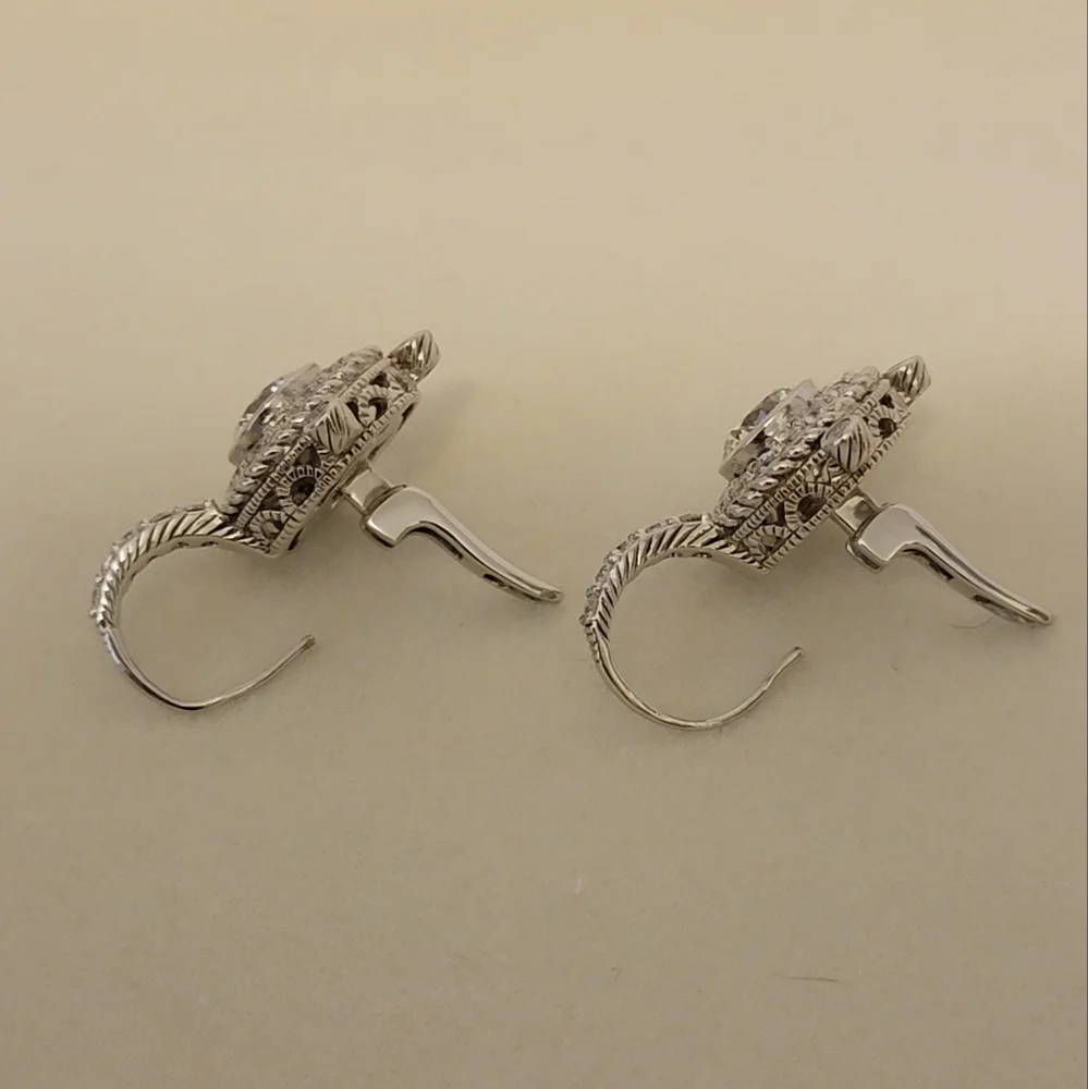 Earrings - Picture 5 of 9